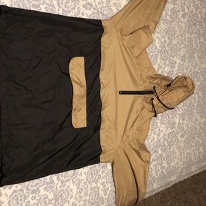 Medium men windbreaker , used once good condition